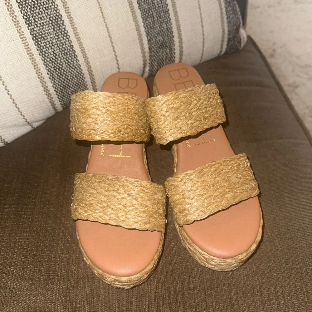 Natural Woven Platform Sandal in Tan